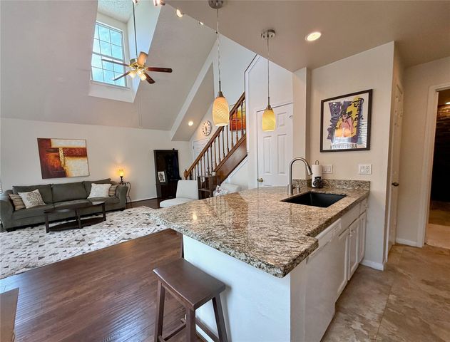 2300 Old Spanish Trail 2073, Houston, TX 77054