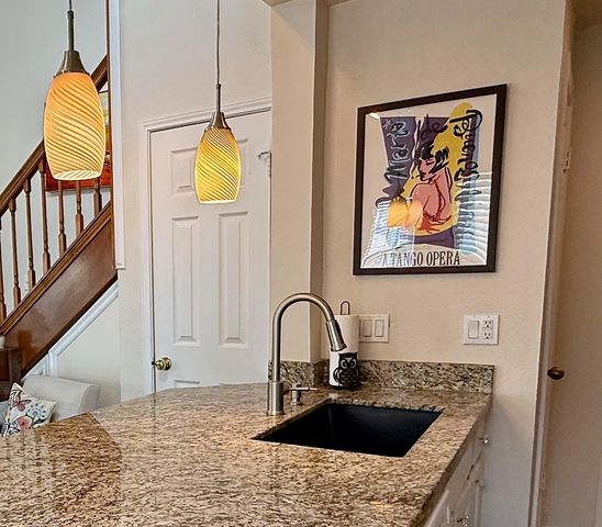2300 Old Spanish Trail 2073, Houston, TX 77054