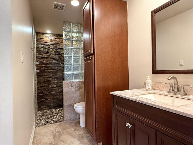 2300 Old Spanish Trail 2073, Houston, TX 77054