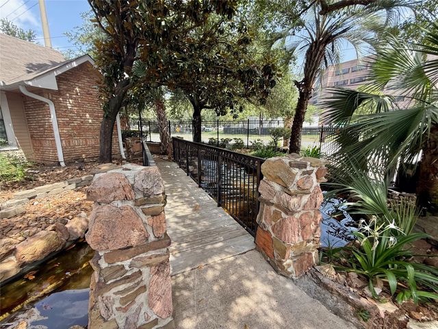 2300 Old Spanish Trail 2073, Houston, TX 77054