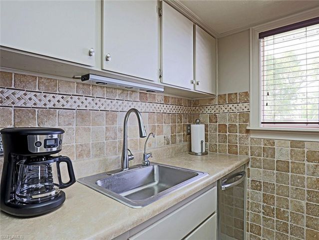 3338 Ottawa CIR # 4, Fort Myers, FL 33907