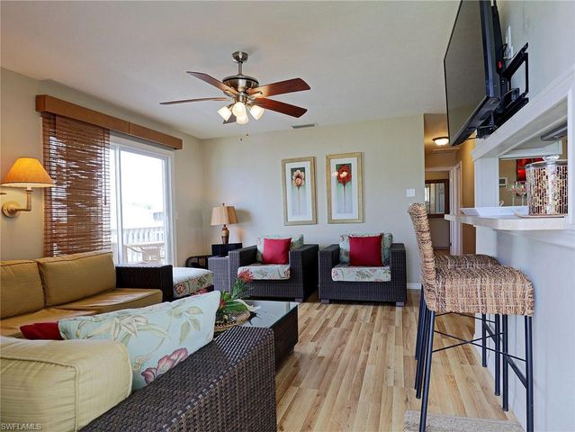 3338 Ottawa CIR # 4, Fort Myers, FL 33907