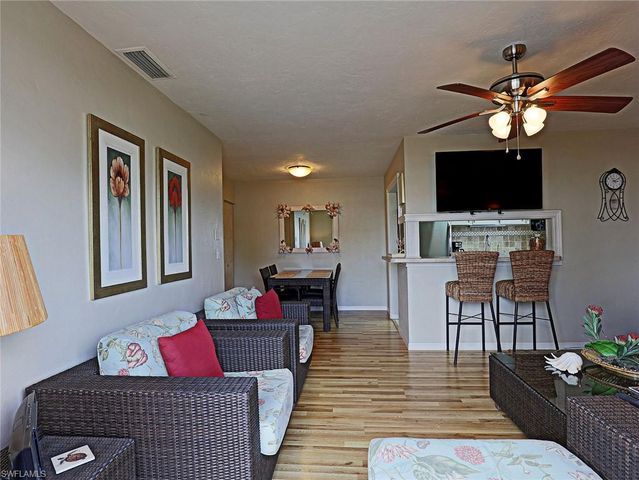 3338 Ottawa CIR # 4, Fort Myers, FL 33907