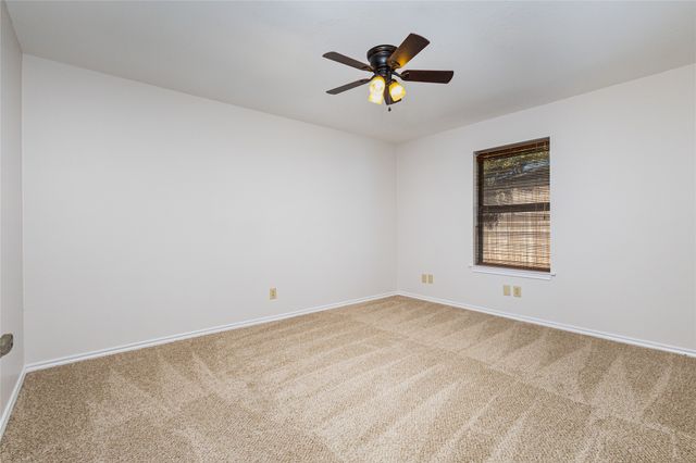 7401 Windcrest Court N, North Richland Hills, TX 76182