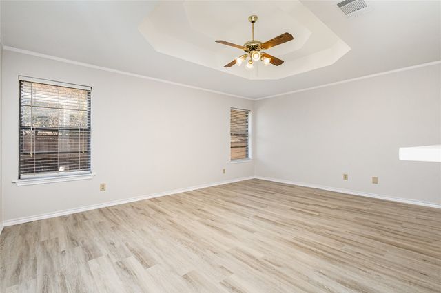 7401 Windcrest Court N, North Richland Hills, TX 76182