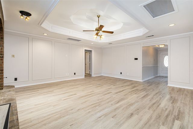 7401 Windcrest Court N, North Richland Hills, TX 76182