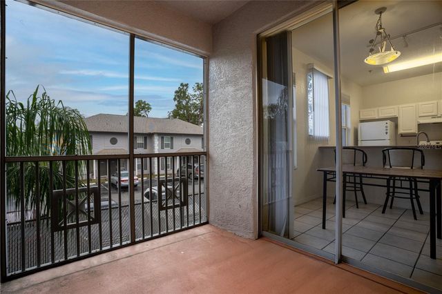 5011 SUNRIDGE PALMS DRIVE 204, Tampa, FL 33617