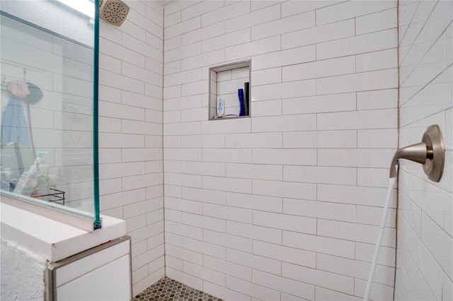 5011 SUNRIDGE PALMS DRIVE 204, Tampa, FL 33617