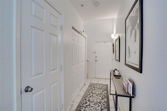 5011 SUNRIDGE PALMS DRIVE 204, Tampa, FL 33617