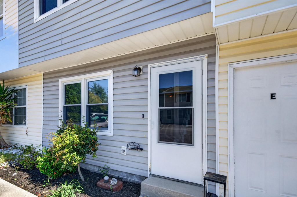 6310 Wedgewood St Apt D, Myrtle Beach, SC 29572 — exterior