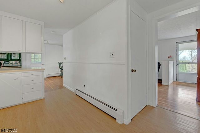 5 Decker Rd, Harmony Twp., NJ 08865