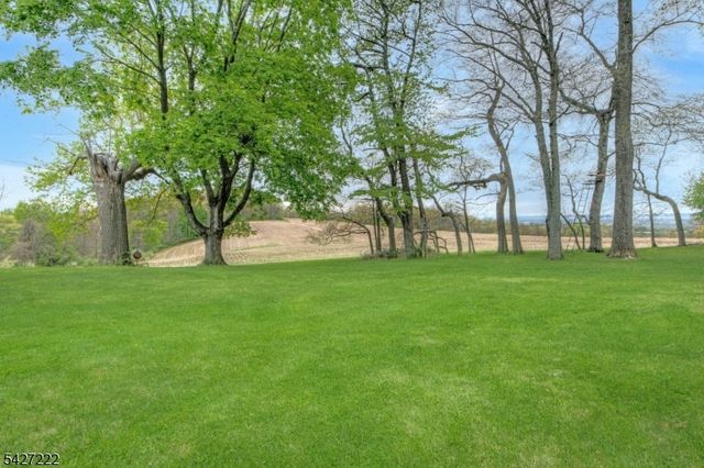5 Decker Rd, Harmony Twp., NJ 08865