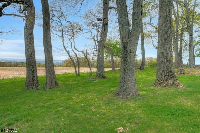 5 Decker Rd, Harmony Twp., NJ 08865