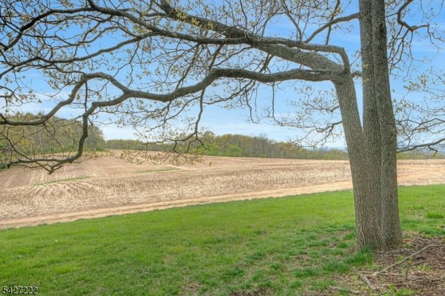 5 Decker Rd, Harmony Twp., NJ 08865