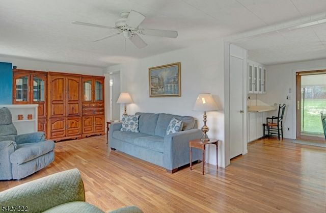 5 Decker Rd, Harmony Twp., NJ 08865