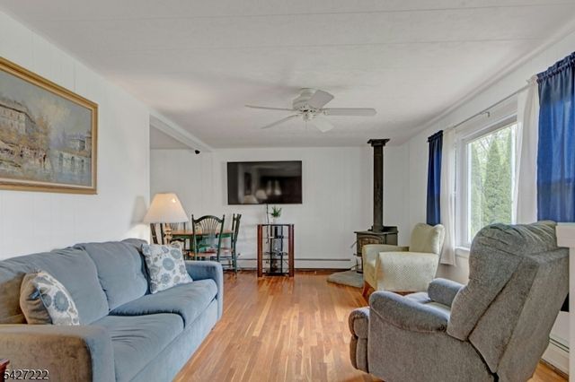 5 Decker Rd, Harmony Twp., NJ 08865