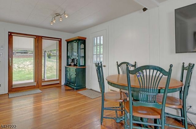 5 Decker Rd, Harmony Twp., NJ 08865