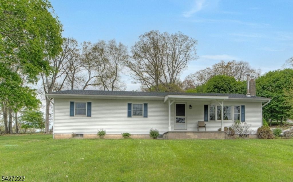 5 Decker Rd, Harmony Twp., NJ 08865