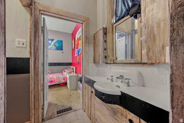 579 N GENEVA RD, Provo, UT 84601