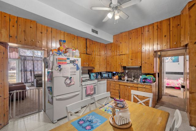 579 N GENEVA RD, Provo, UT 84601