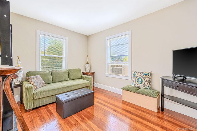46 Glenlawn Avenue, Sea Cliff, NY 11579