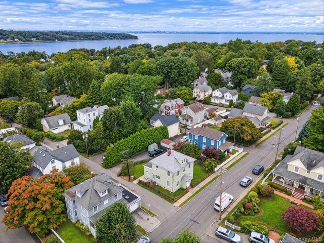 46 Glenlawn Avenue, Sea Cliff, NY 11579