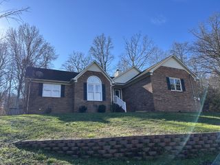 1137 Glenwood Dr, Columbia, TN 38401