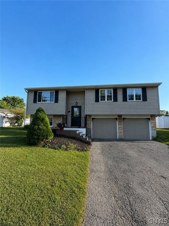 8300 Redwing Drive, Clay, NY 13090