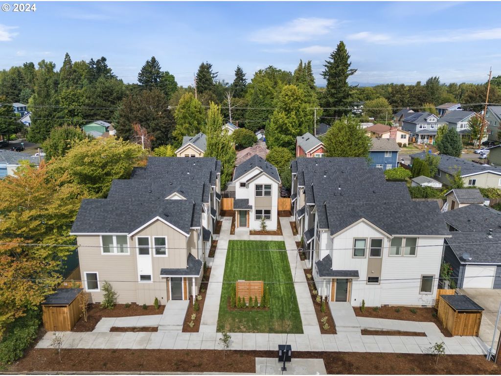 6917 N Bank St, Portland, OR 97203