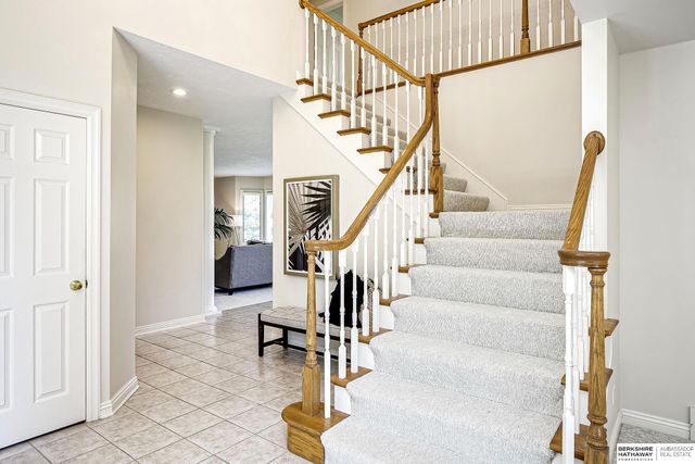 17068 Harney Street, Omaha, NE 68118