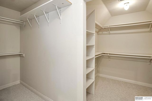 17068 Harney Street, Omaha, NE 68118