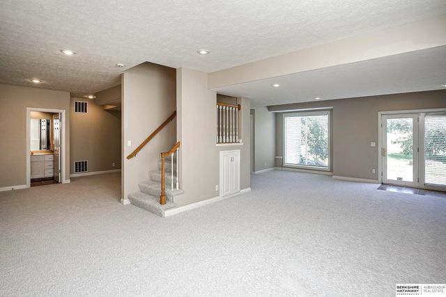 17068 Harney Street, Omaha, NE 68118