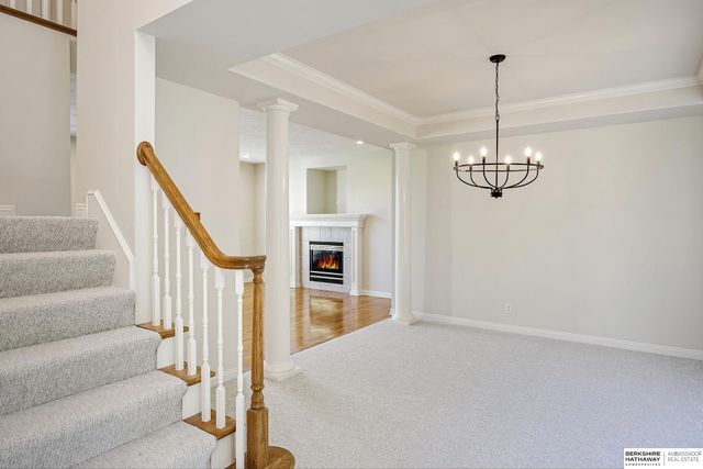17068 Harney Street, Omaha, NE 68118