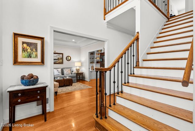 14606 Lake Bluff Pl, Louisville, KY 40245