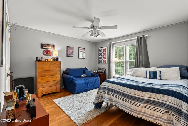 14606 Lake Bluff Pl, Louisville, KY 40245