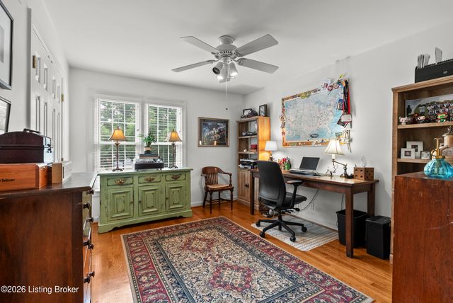14606 Lake Bluff Pl, Louisville, KY 40245