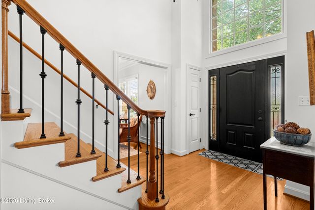 14606 Lake Bluff Pl, Louisville, KY 40245