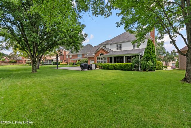 14606 Lake Bluff Pl, Louisville, KY 40245