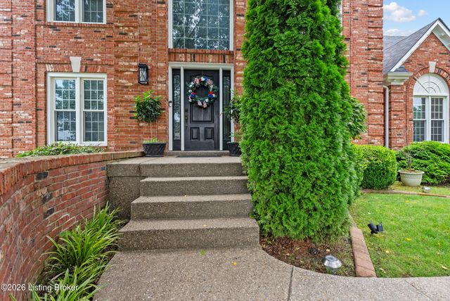 14606 Lake Bluff Pl, Louisville, KY 40245