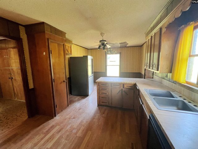 554 Woodland Road, Silverstreet, SC 29145