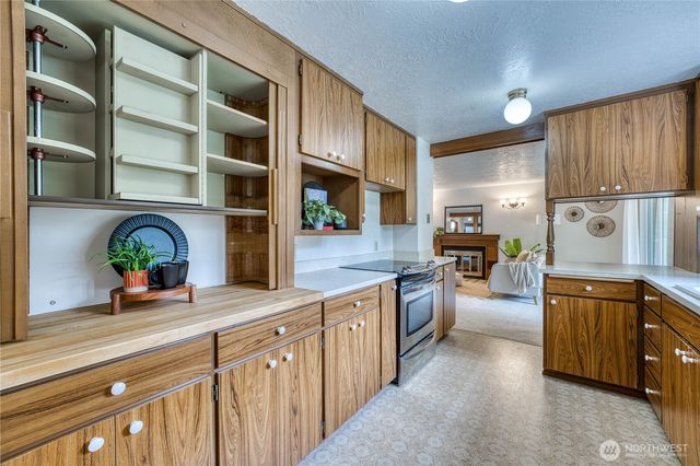 406 Pennie Lane, Bremerton, WA 98310