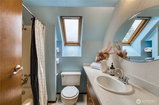406 Pennie Lane, Bremerton, WA 98310