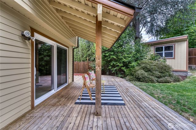 406 Pennie Lane, Bremerton, WA 98310