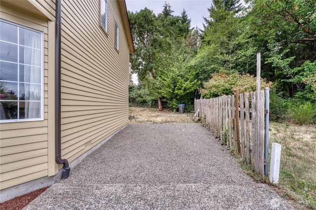 406 Pennie Lane, Bremerton, WA 98310