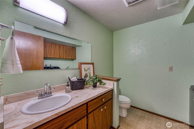 406 Pennie Lane, Bremerton, WA 98310