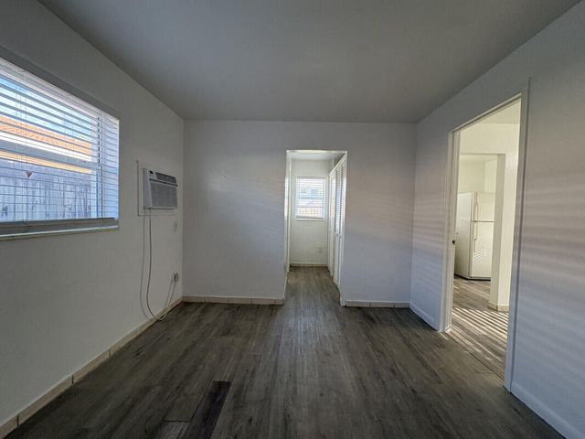 316 NE 3rd Street 4, Hallandale Beach, FL 33009