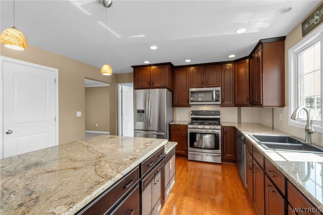 26 Sterling Place, Lancaster, NY 14086