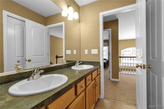 26 Sterling Place, Lancaster, NY 14086