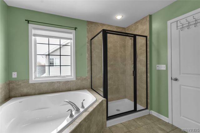 26 Sterling Place, Lancaster, NY 14086