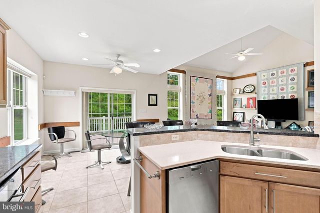 1005 BRIARWOOD CT, Lebanon, PA 17042